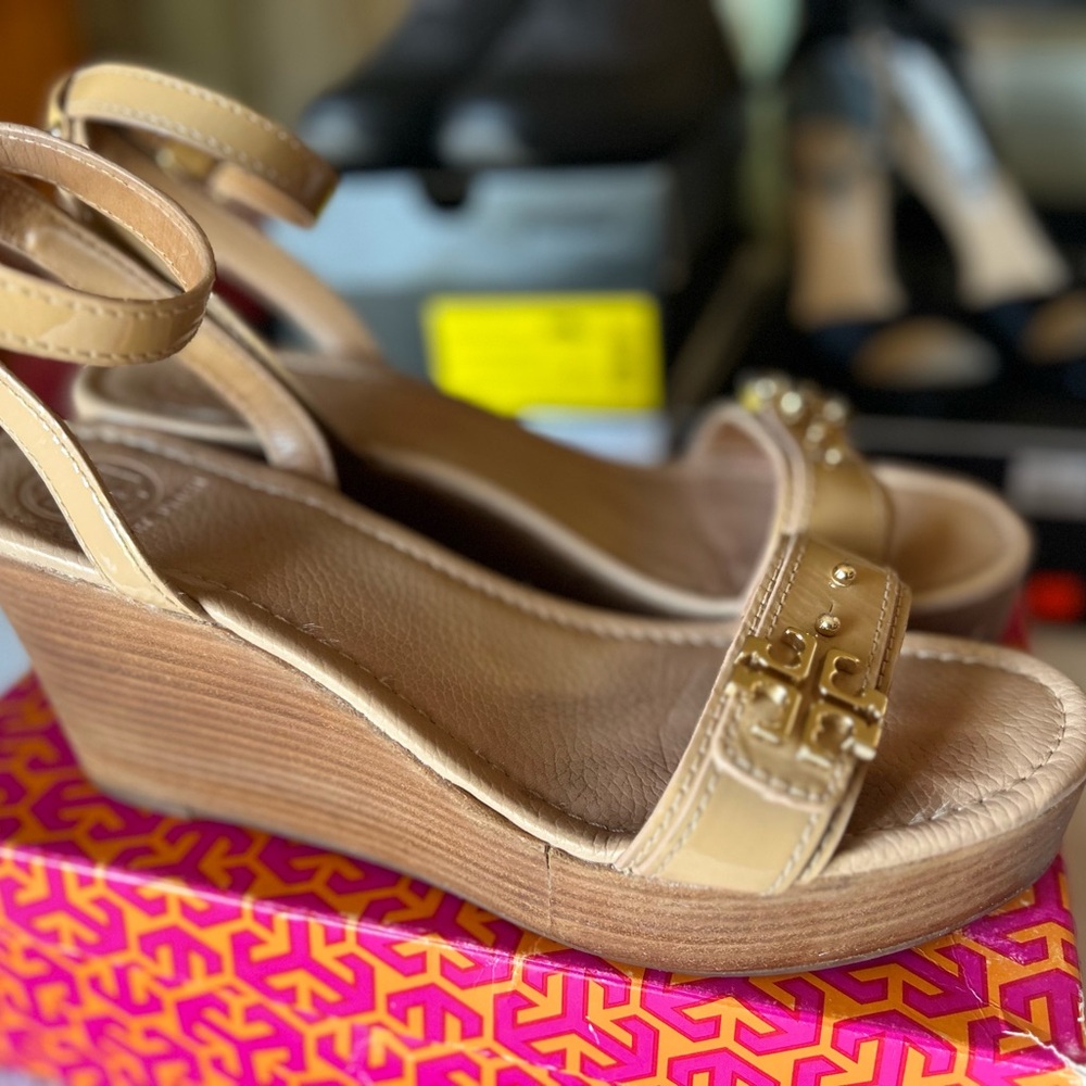 Torry Burch Sandals.